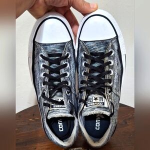 Size 7.5  - Converse Chuck Taylor All Star High Line OX
